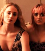 Sophie Turner And Maisie Williams